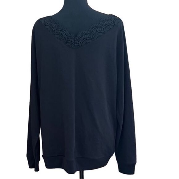 New with tags Kiss & Tell black v neck top with black crochet lace accents sz 2X - Picture 5 of 10